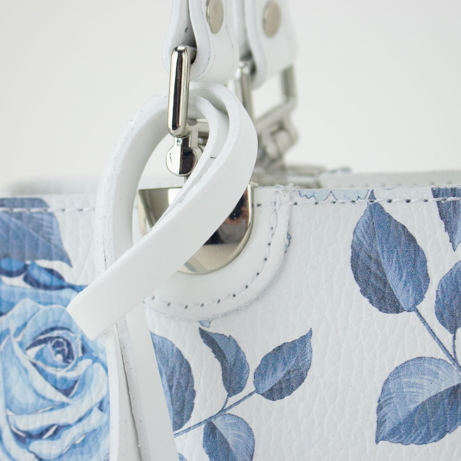 Bolso en piel Pregato Eleganza Flores azules - KimondoShop